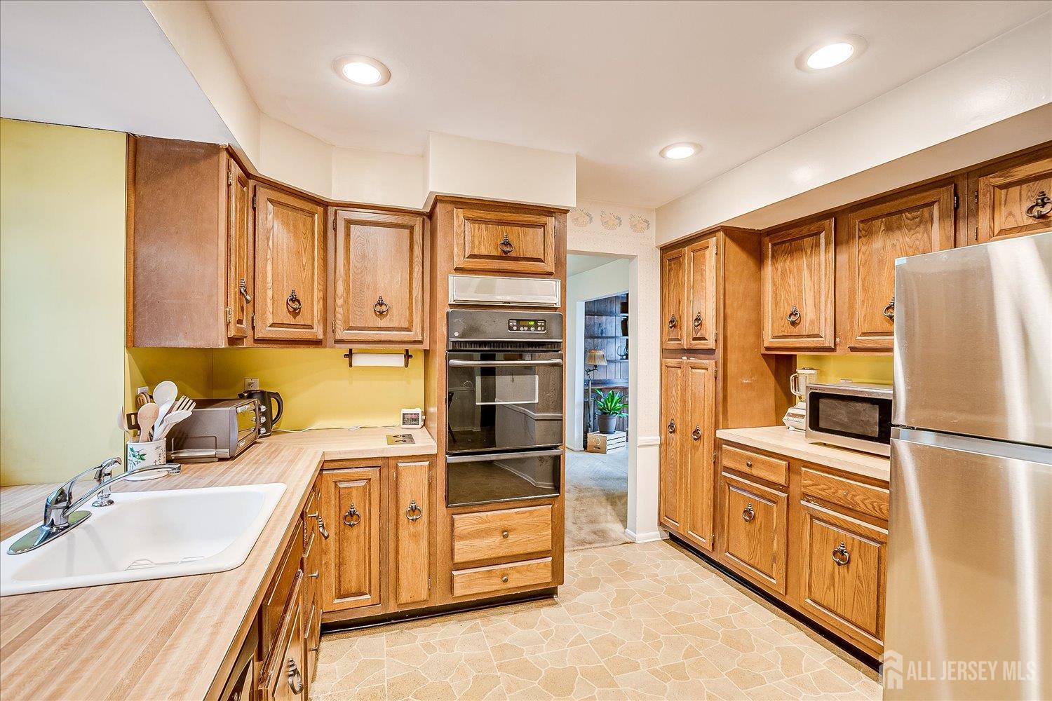 4 Bodnarik Road, Edison, New Jersey image 18