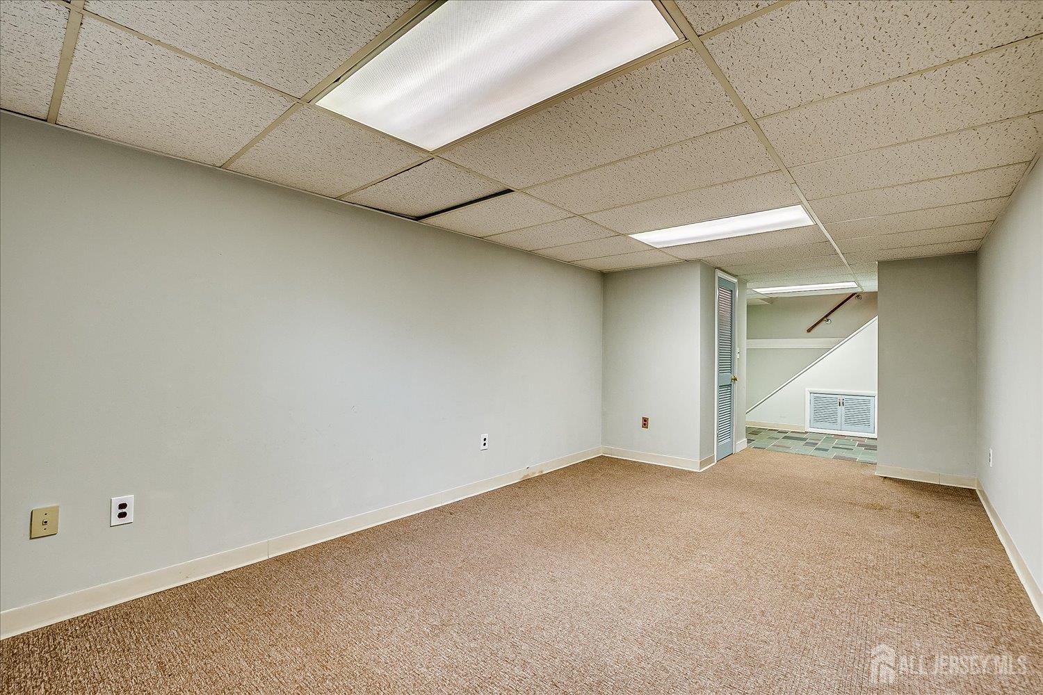 4 Bodnarik Road, Edison, New Jersey image 34