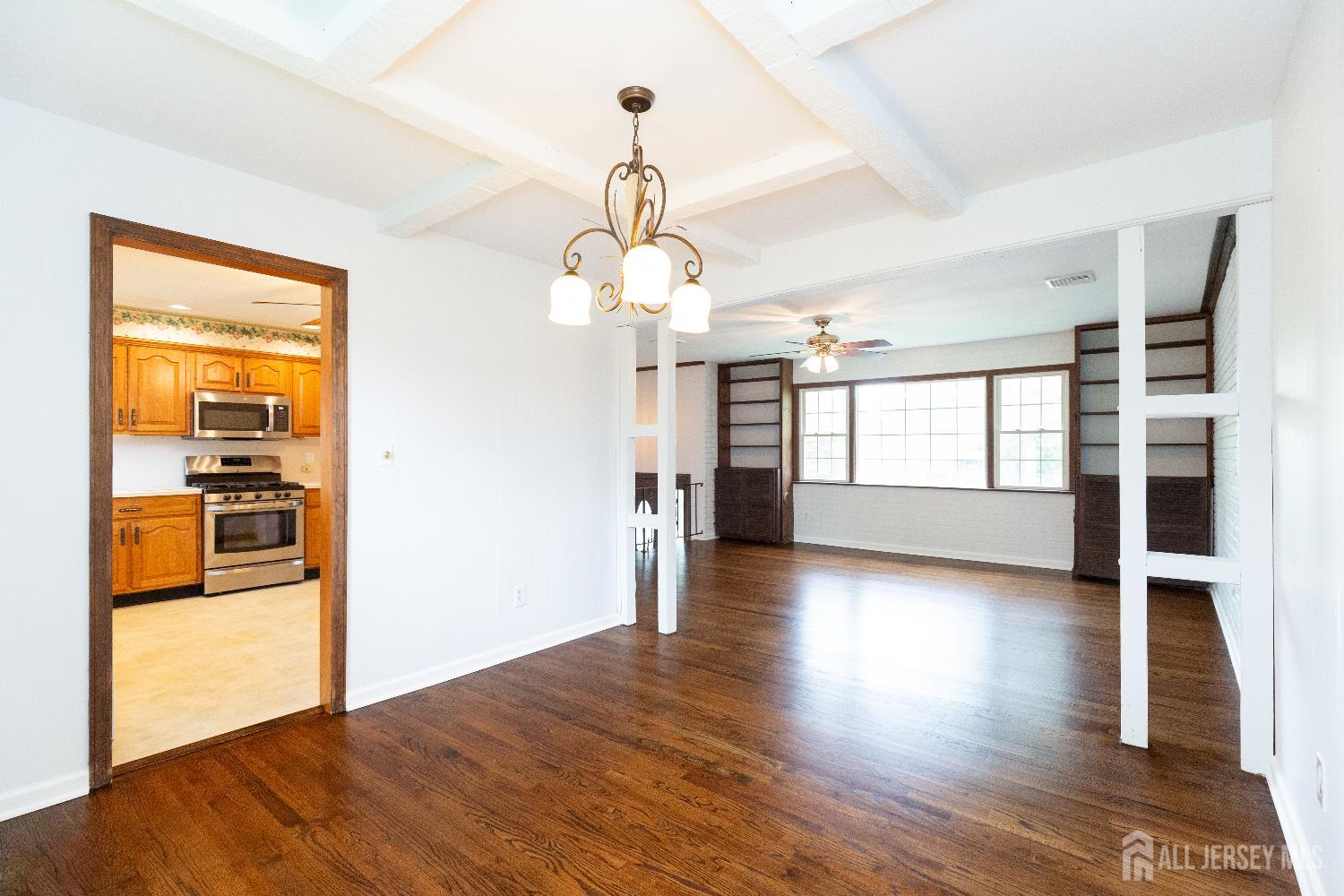 28 Beechwood Avenue, Edison, New Jersey image 11