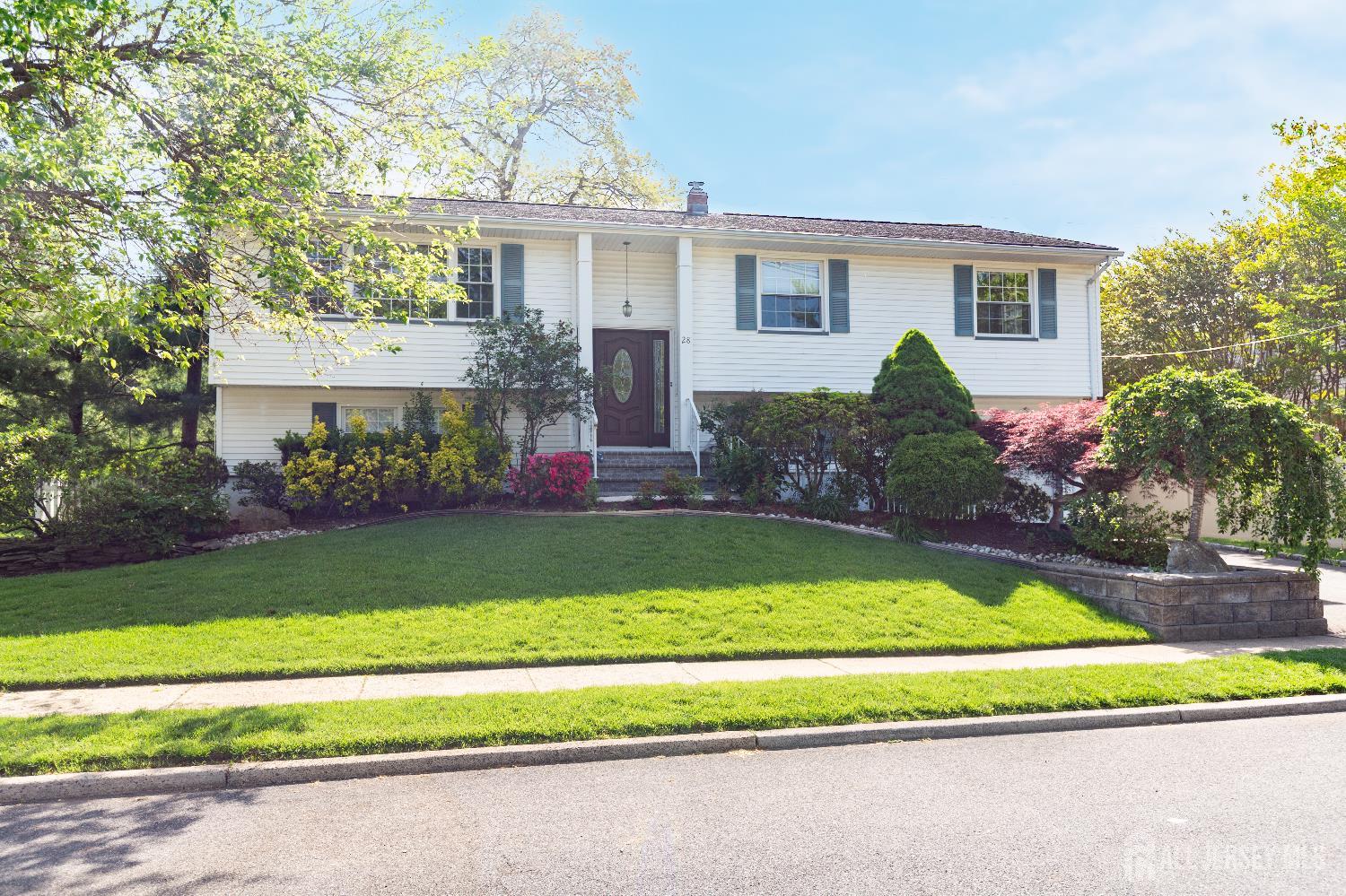 28 Beechwood Avenue, Edison, New Jersey image 2
