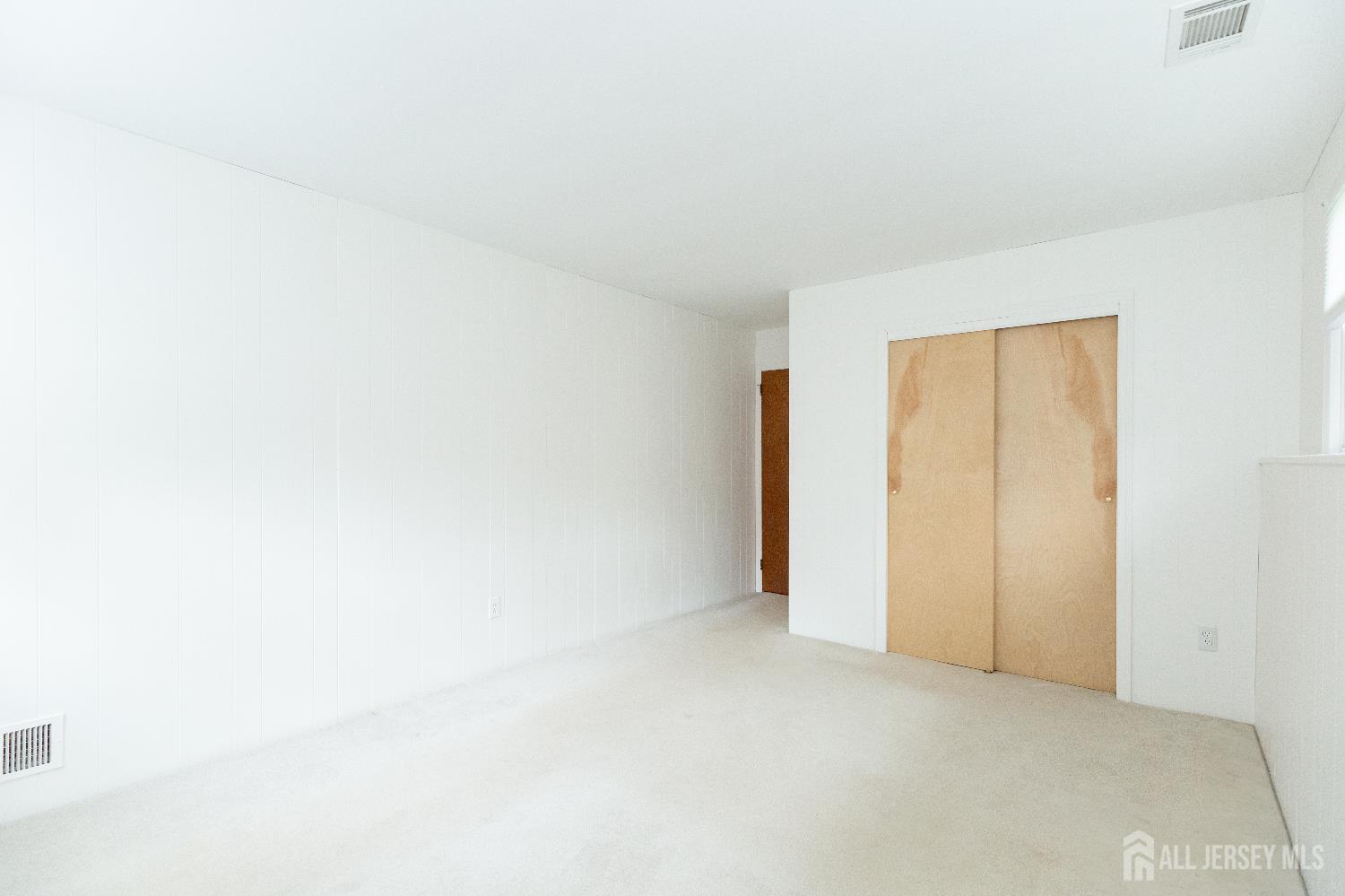 28 Beechwood Avenue, Edison, New Jersey image 36