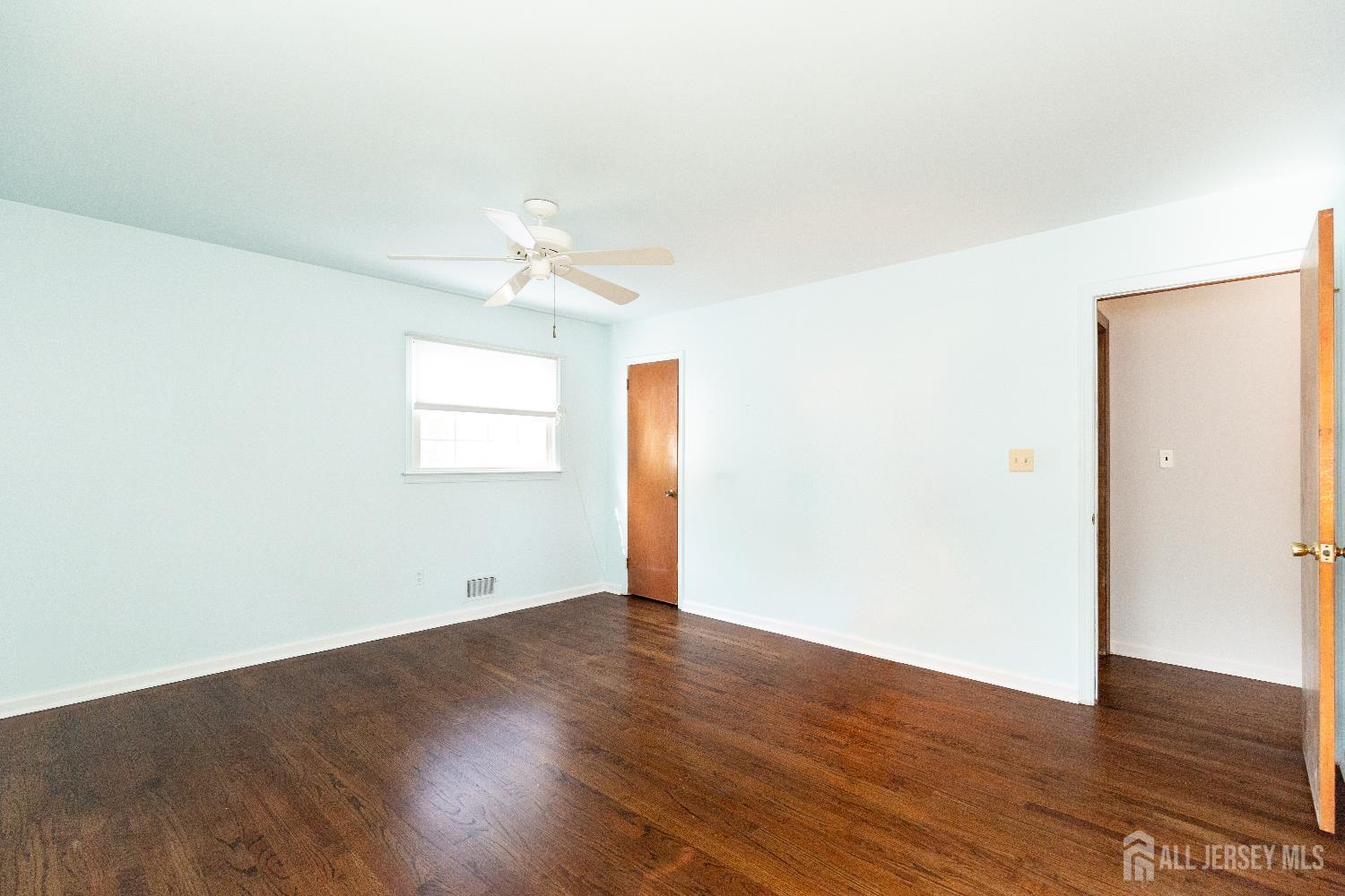 28 Beechwood Avenue, Edison, New Jersey image 19