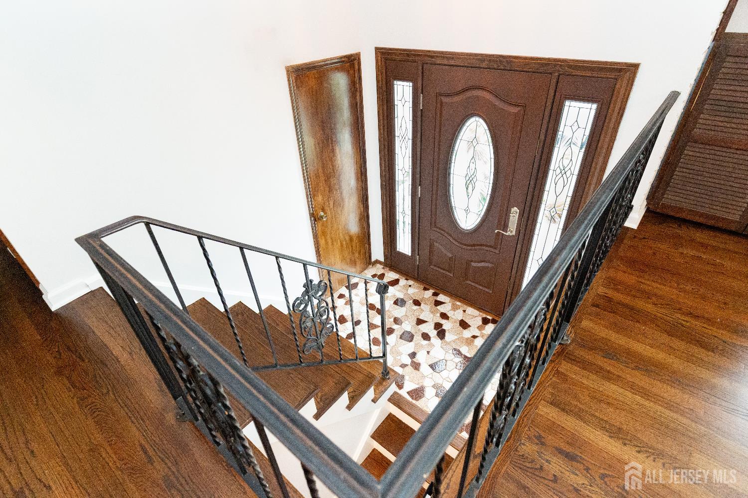28 Beechwood Avenue, Edison, New Jersey image 3
