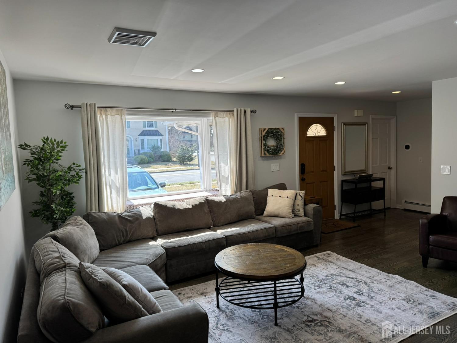 333 Harris Avenue, Middlesex, New Jersey image 4