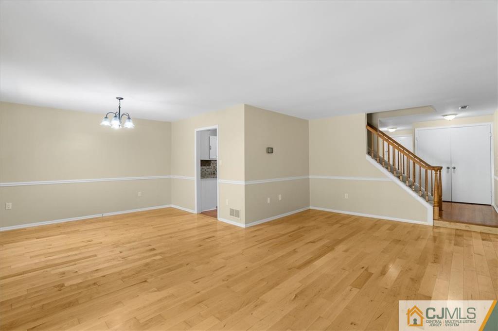 Plainsboro, New Jersey 08536, United States, 3 Bedrooms Bedrooms, ,3 BathroomsBathrooms,Residential,Active,55675