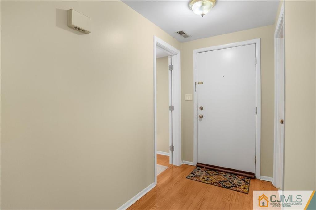 Plainsboro, New Jersey 08536, United States, 3 Bedrooms Bedrooms, ,3 BathroomsBathrooms,Residential,Active,55675