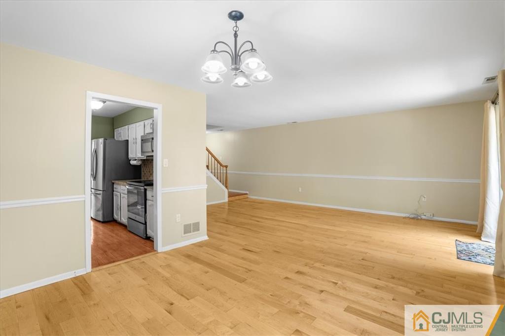 Plainsboro, New Jersey 08536, United States, 3 Bedrooms Bedrooms, ,3 BathroomsBathrooms,Residential,Active,55675