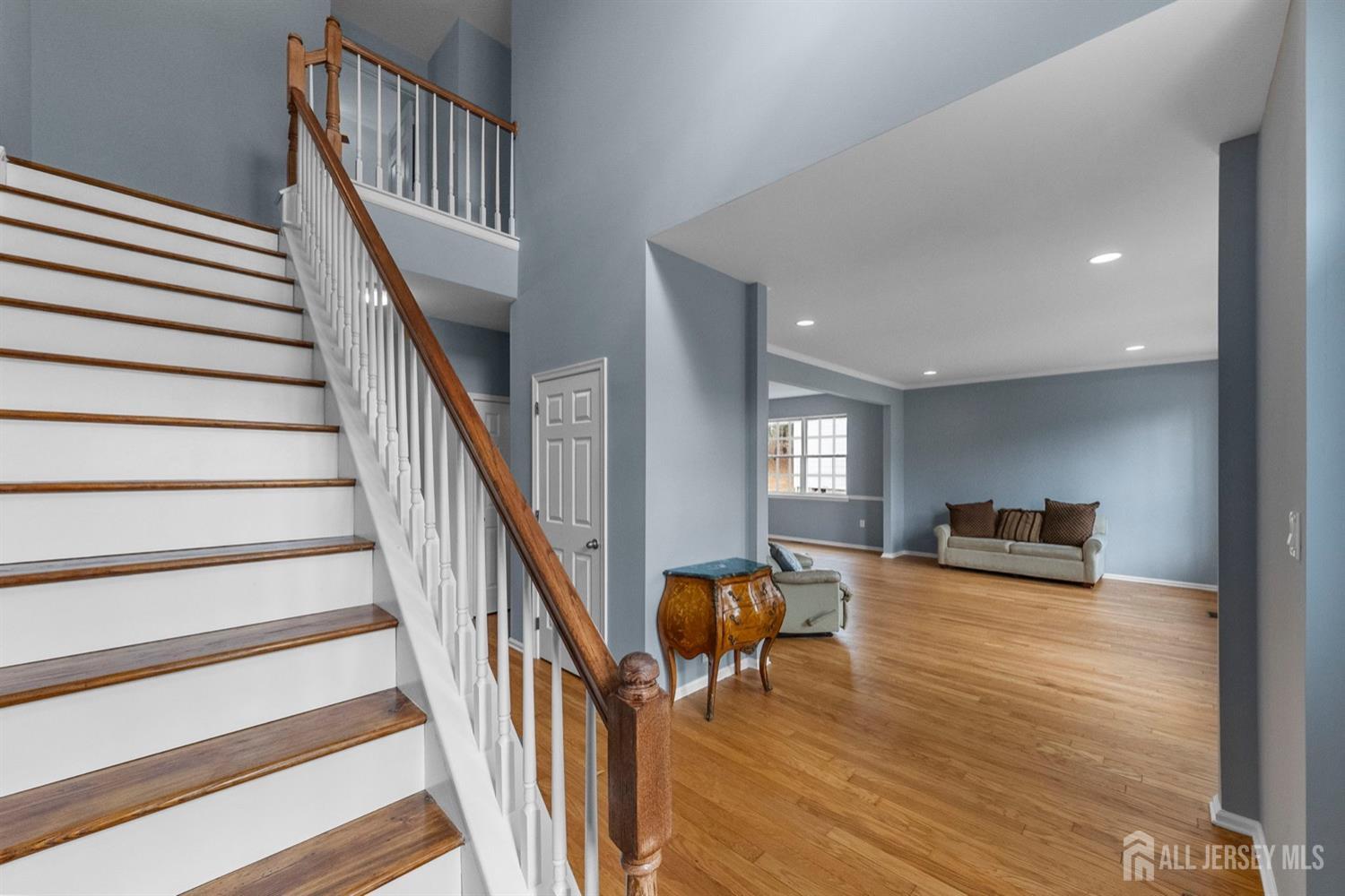 21 Edinburg Lane, East Brunswick, New Jersey image 8