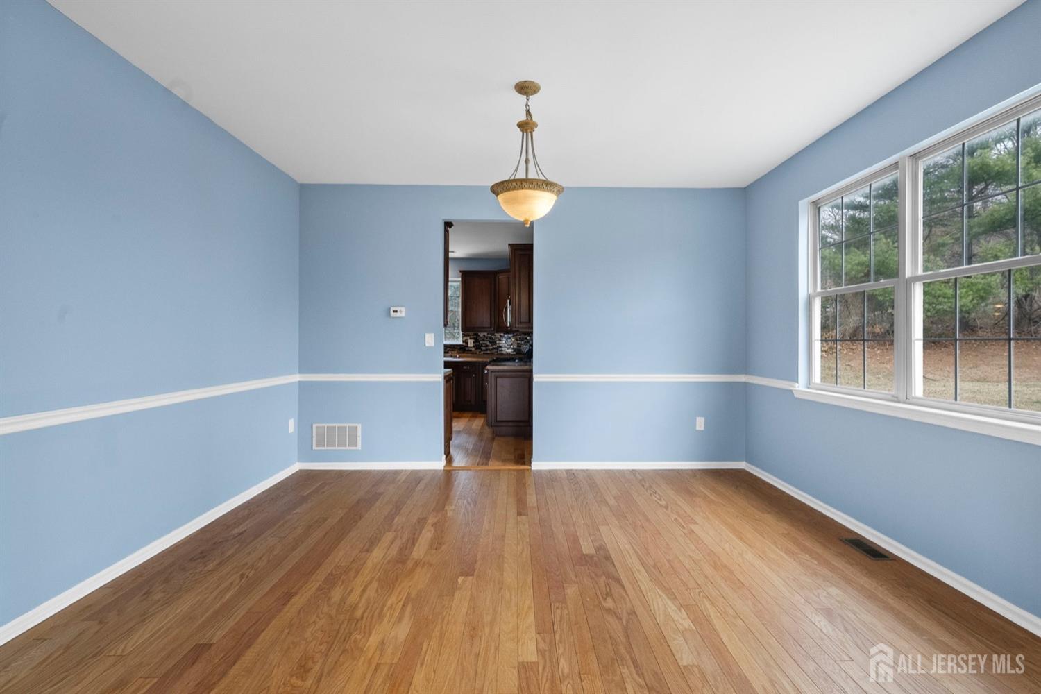 21 Edinburg Lane, East Brunswick, New Jersey image 10