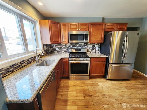 Apartment For Rent - 103 N Broadway Street #A<br/> South Amboy, NJ 08879