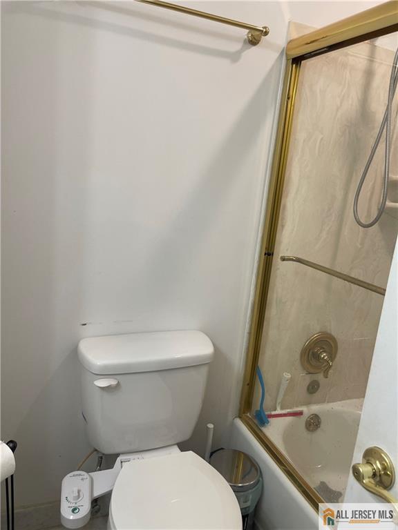 North Brunswick, New Jersey 08902, United States, 3 Bedrooms Bedrooms, ,3 BathroomsBathrooms,Residential,Active,173129