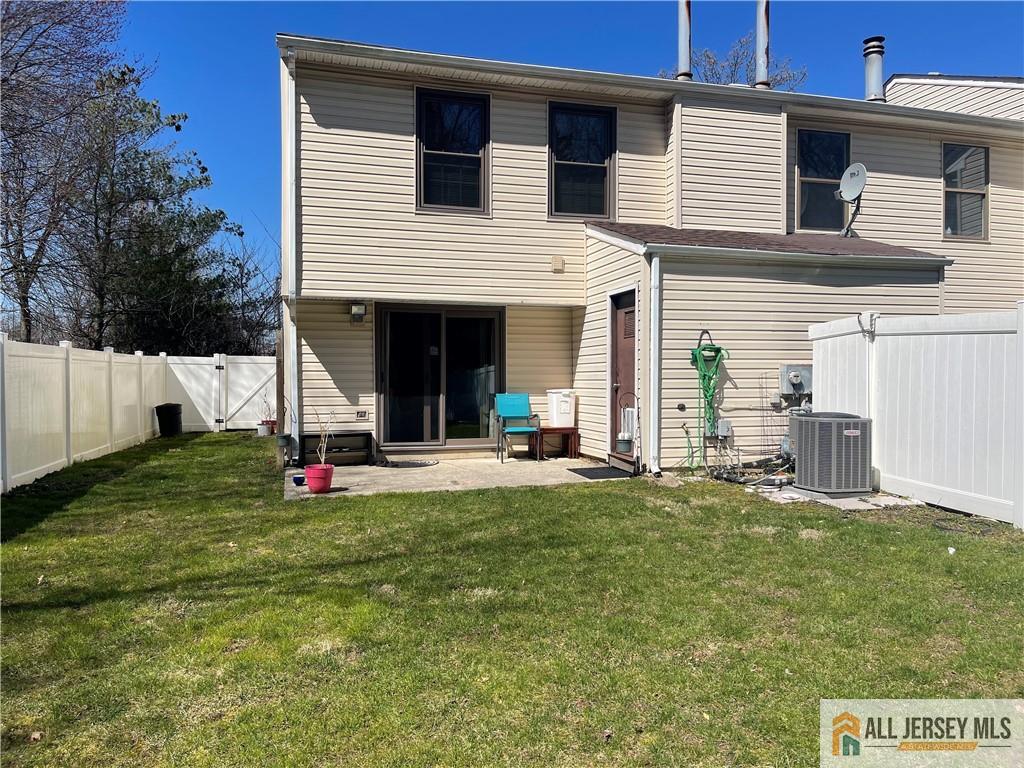 North Brunswick, New Jersey 08902, United States, 3 Bedrooms Bedrooms, ,3 BathroomsBathrooms,Residential,Active,173129