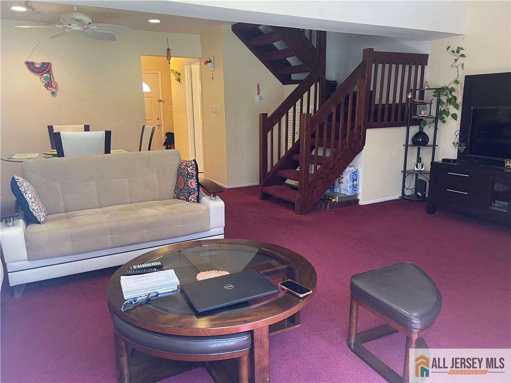 North Brunswick, New Jersey 08902, United States, 3 Bedrooms Bedrooms, ,3 BathroomsBathrooms,Residential,Active,173129