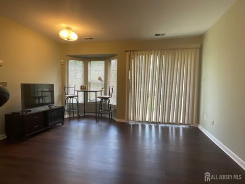 Condo For Sale - 36 Lear Court<br/> Middlesex County, East Brunswick, NJ 08816