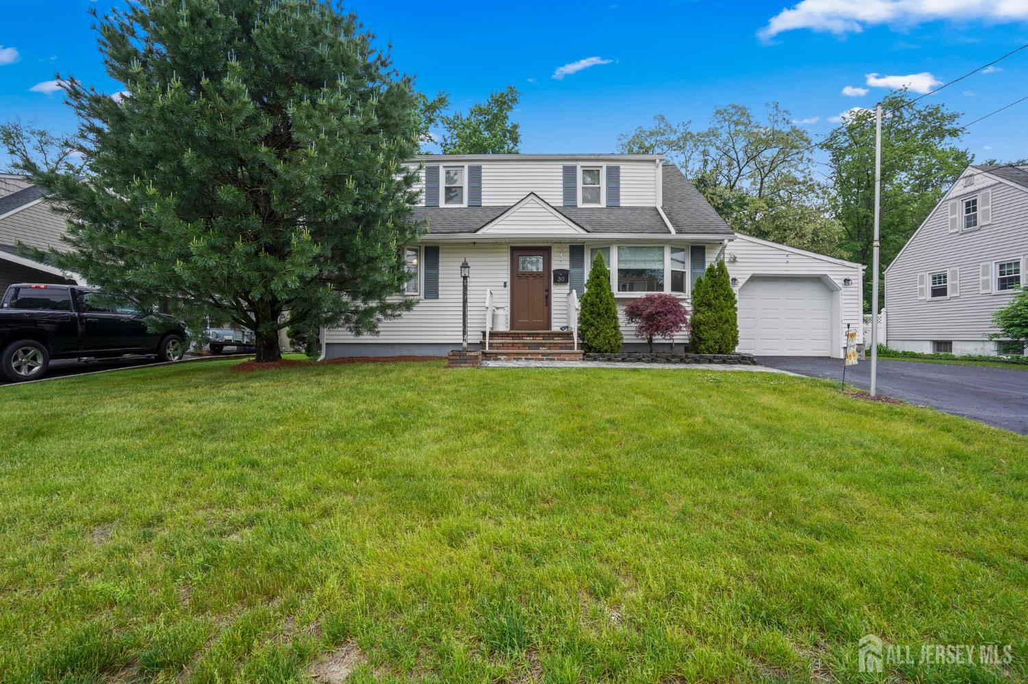 30 Hilliard Road, Old Bridge, New Jersey image 1