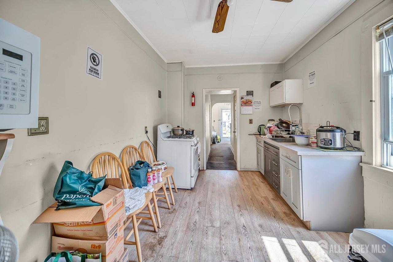 61 Thornall Street, Carteret, New Jersey image 8