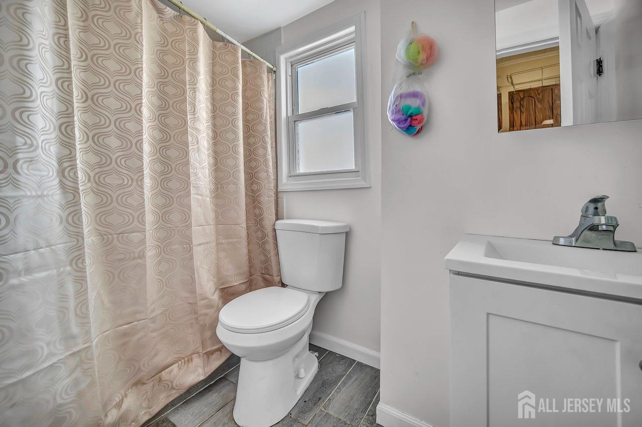61 Thornall Street, Carteret, New Jersey image 7