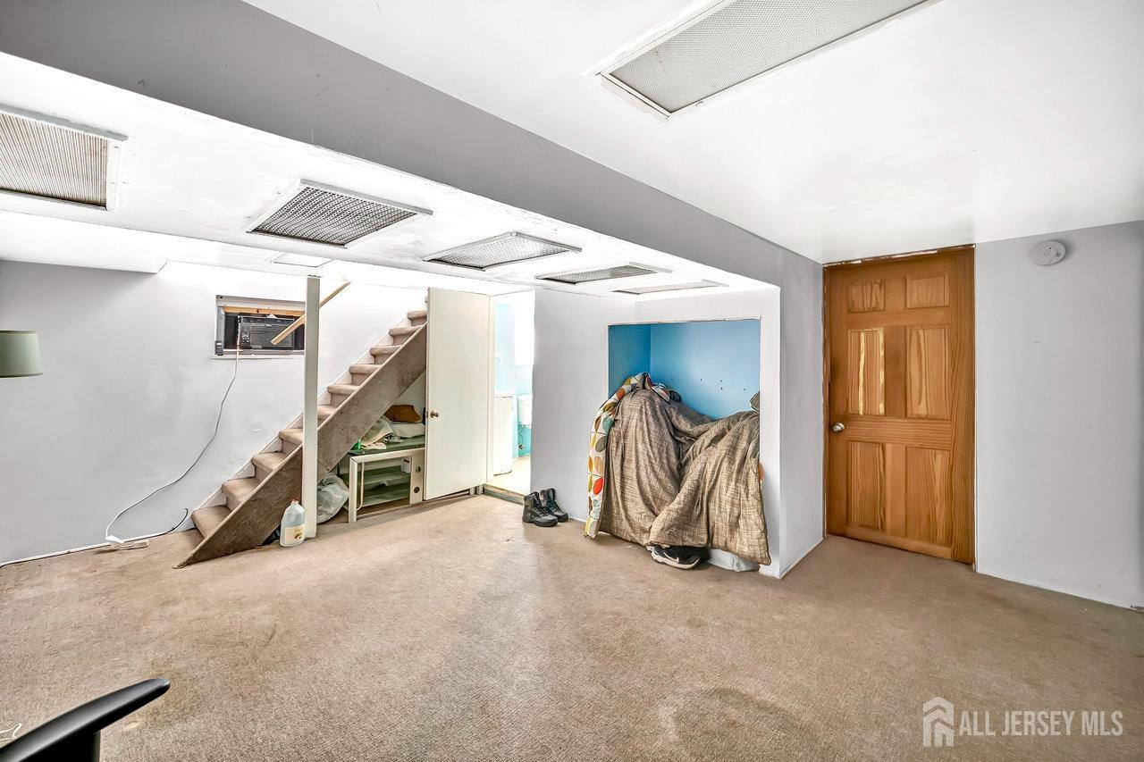 61 Thornall Street, Carteret, New Jersey image 4