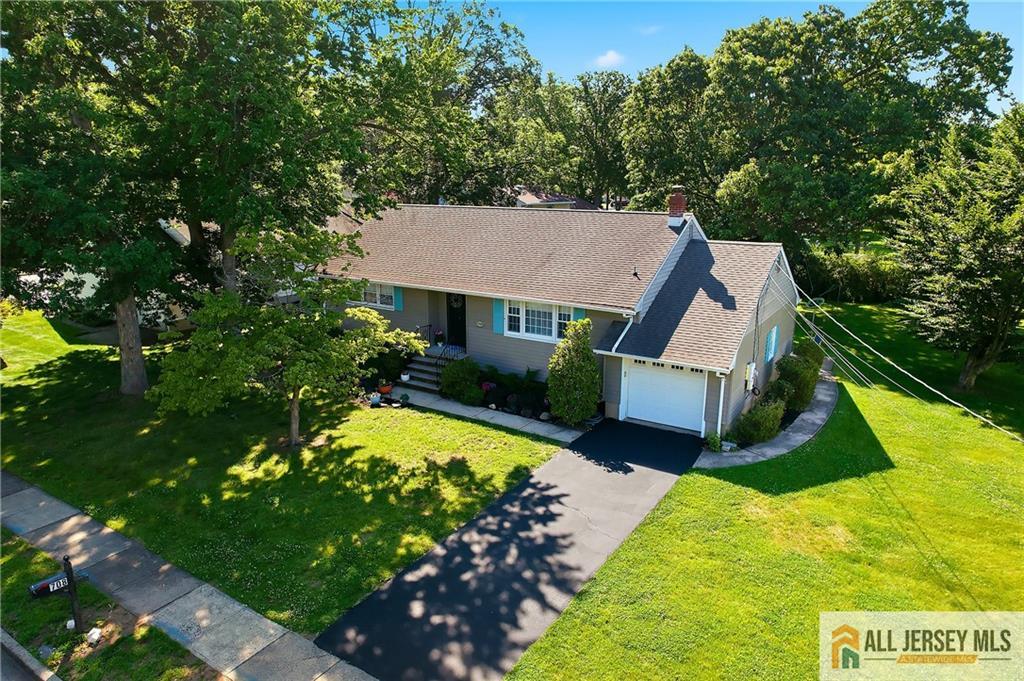 708 Sunbrite Lane