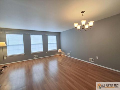 Condo For Sale - 16 Puchala Drive<br/> Middlesex County, Sayreville, NJ 08859