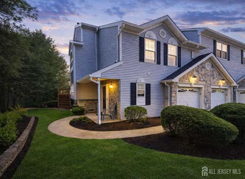 Condo For Sale - 44 Rozalyn Lane<br/> Middlesex County, Old Bridge, NJ 08879