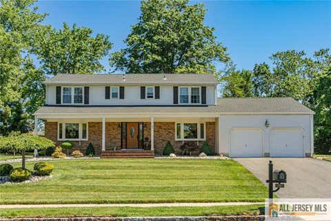Homes For Sale - 91 Hidden Lake Drive<br/> North Brunswick, NJ 08902