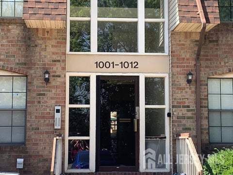 Homes For Sale - 1005 Hidden Village Drive<br/> Perth Amboy, NJ 08861