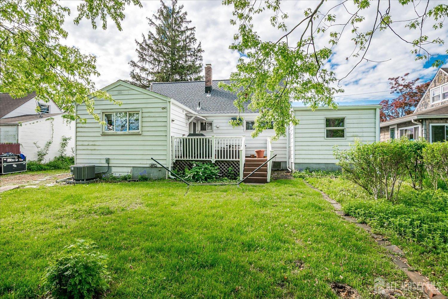 12 N Pennington Road, New Brunswick, New Jersey image 19