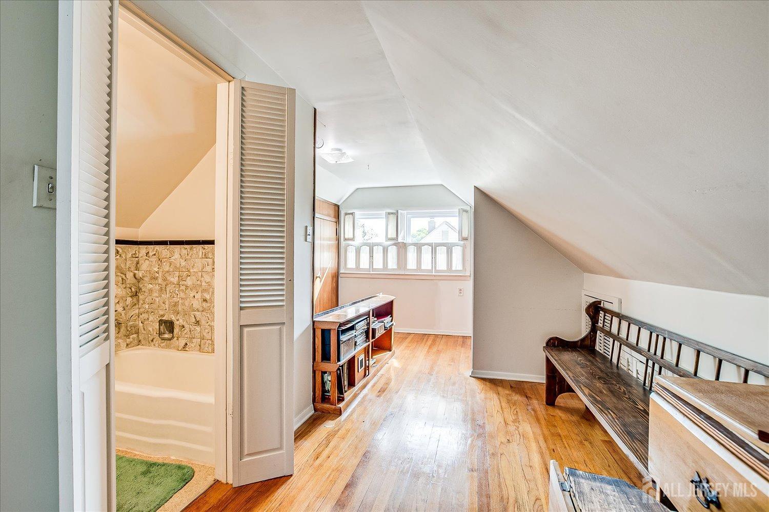 12 N Pennington Road, New Brunswick, New Jersey image 16