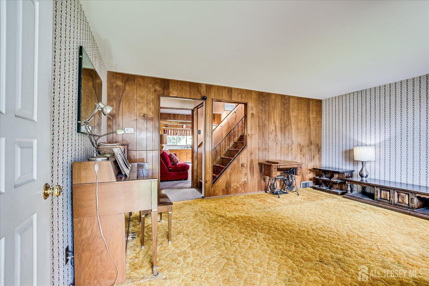 12 N Pennington Road, New Brunswick, New Jersey image 4