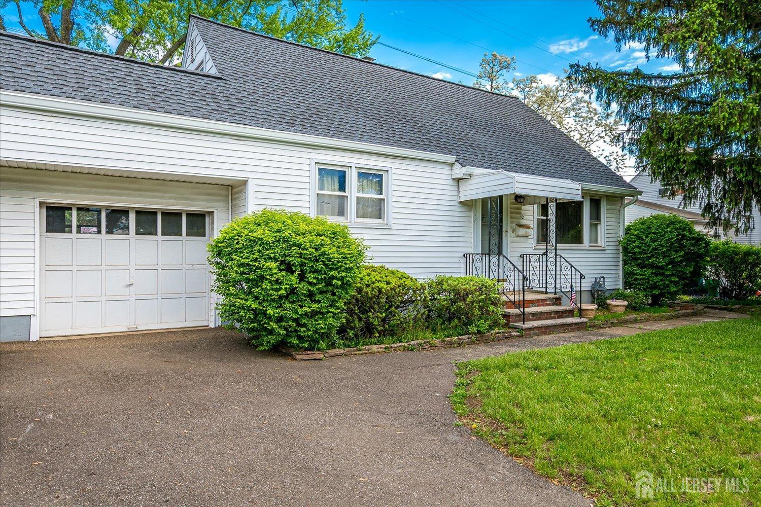 12 N Pennington Road, New Brunswick, New Jersey image 3