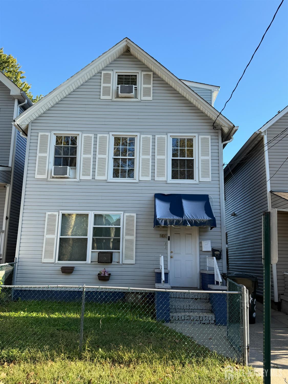 208 Gordon Street