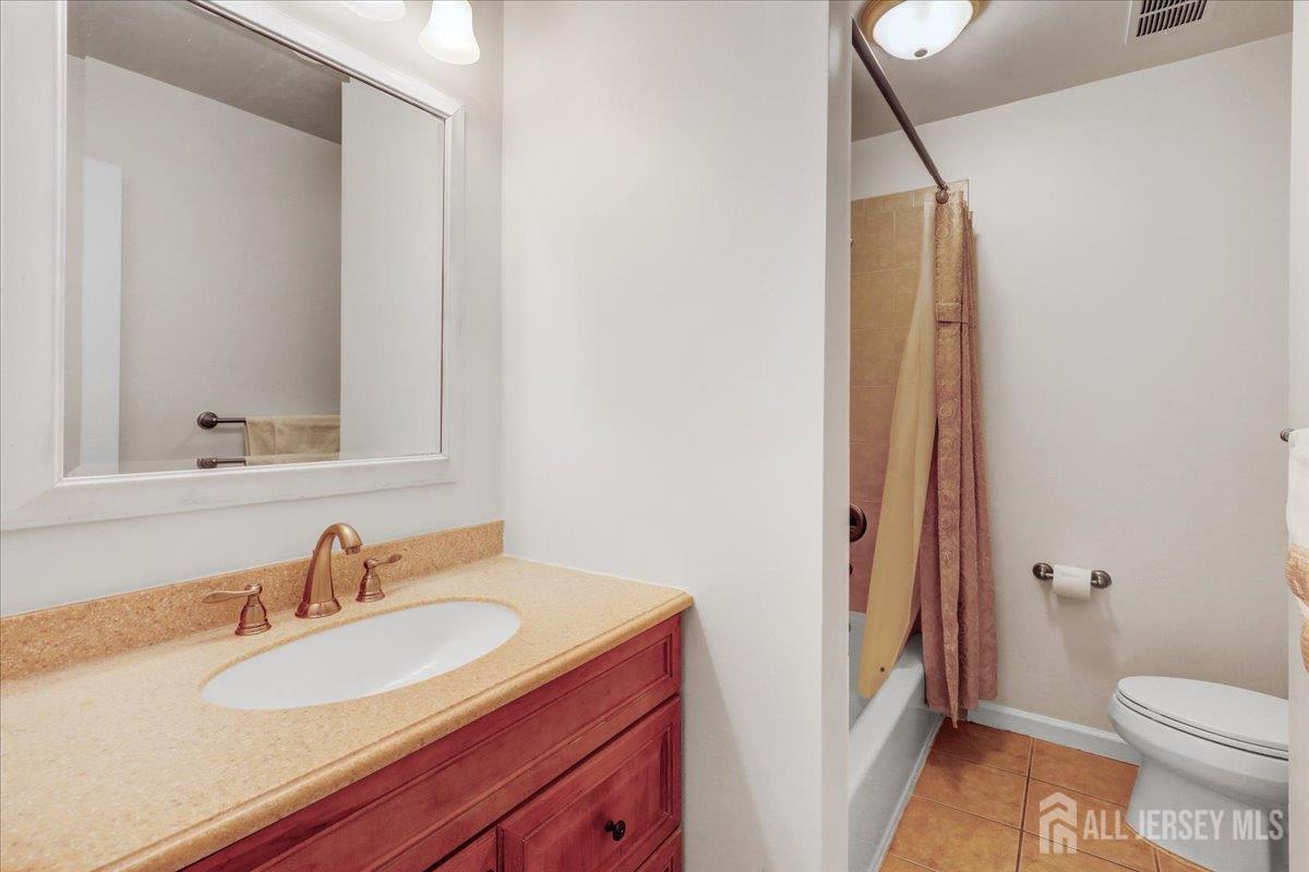 16 Dutch Valley Road, Howell, New Jersey image 21