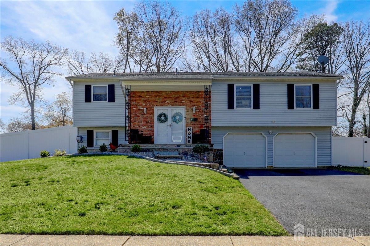 16 Dutch Valley Road, Howell, New Jersey image 2