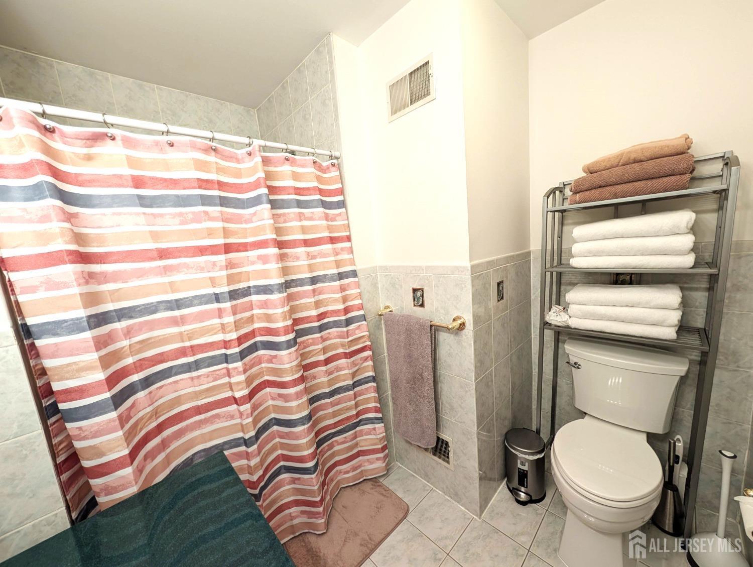 40 Green Acres Avenue, East Brunswick, New Jersey image 21