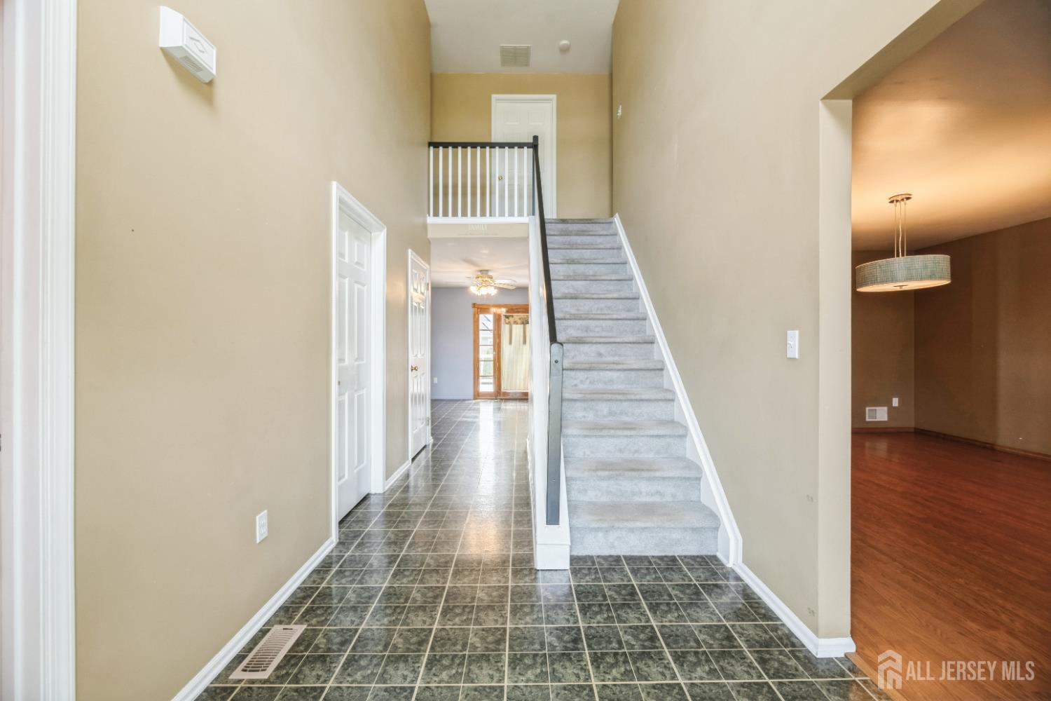3 Samuel Drive, South River, New Jersey image 4