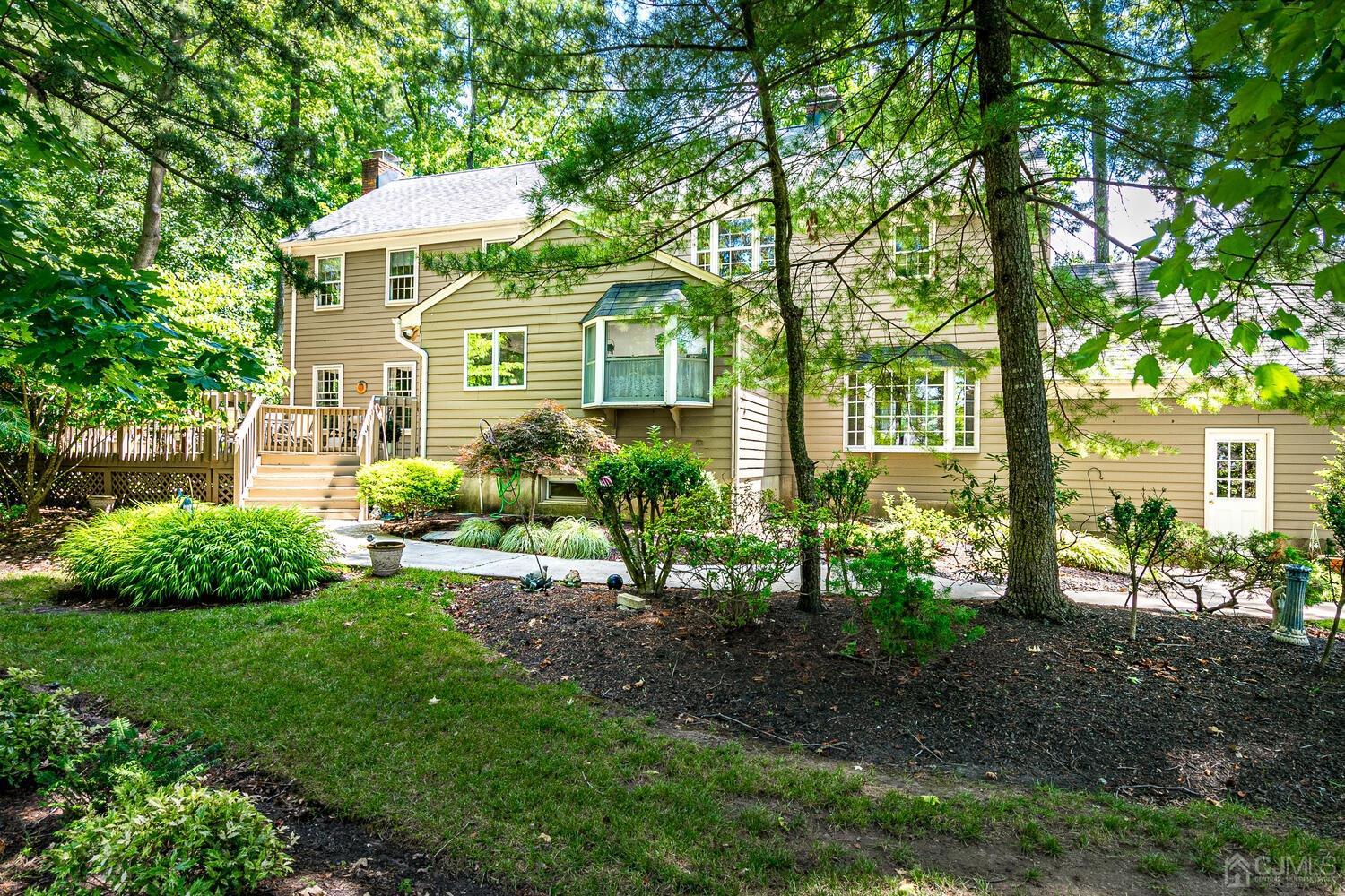 6 Oak Grove Lane, Edison, New Jersey image 3