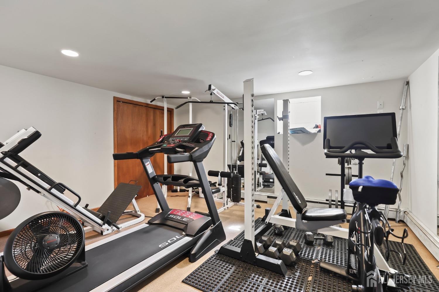 56 Ivanhoe Drive, Manalapan, New Jersey image 31