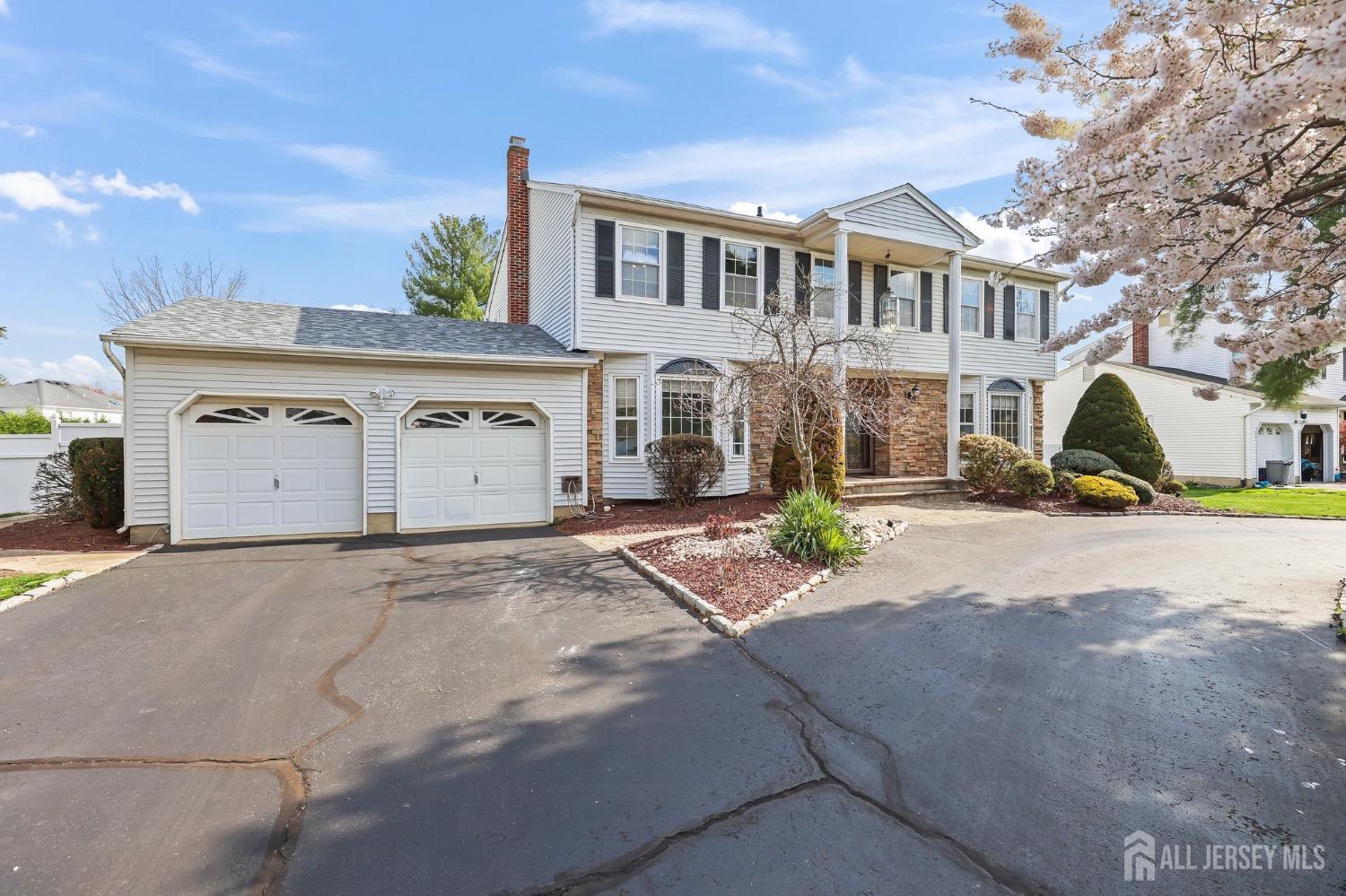 56 Ivanhoe Drive, Manalapan, New Jersey image 2
