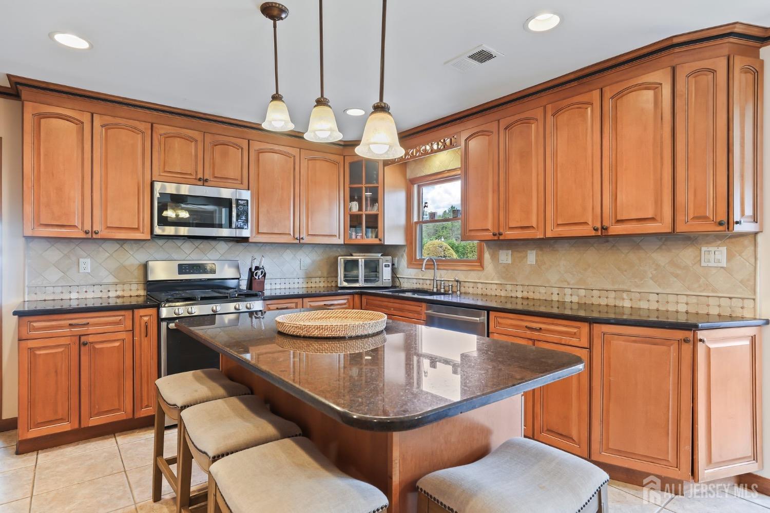 56 Ivanhoe Drive, Manalapan, New Jersey image 17