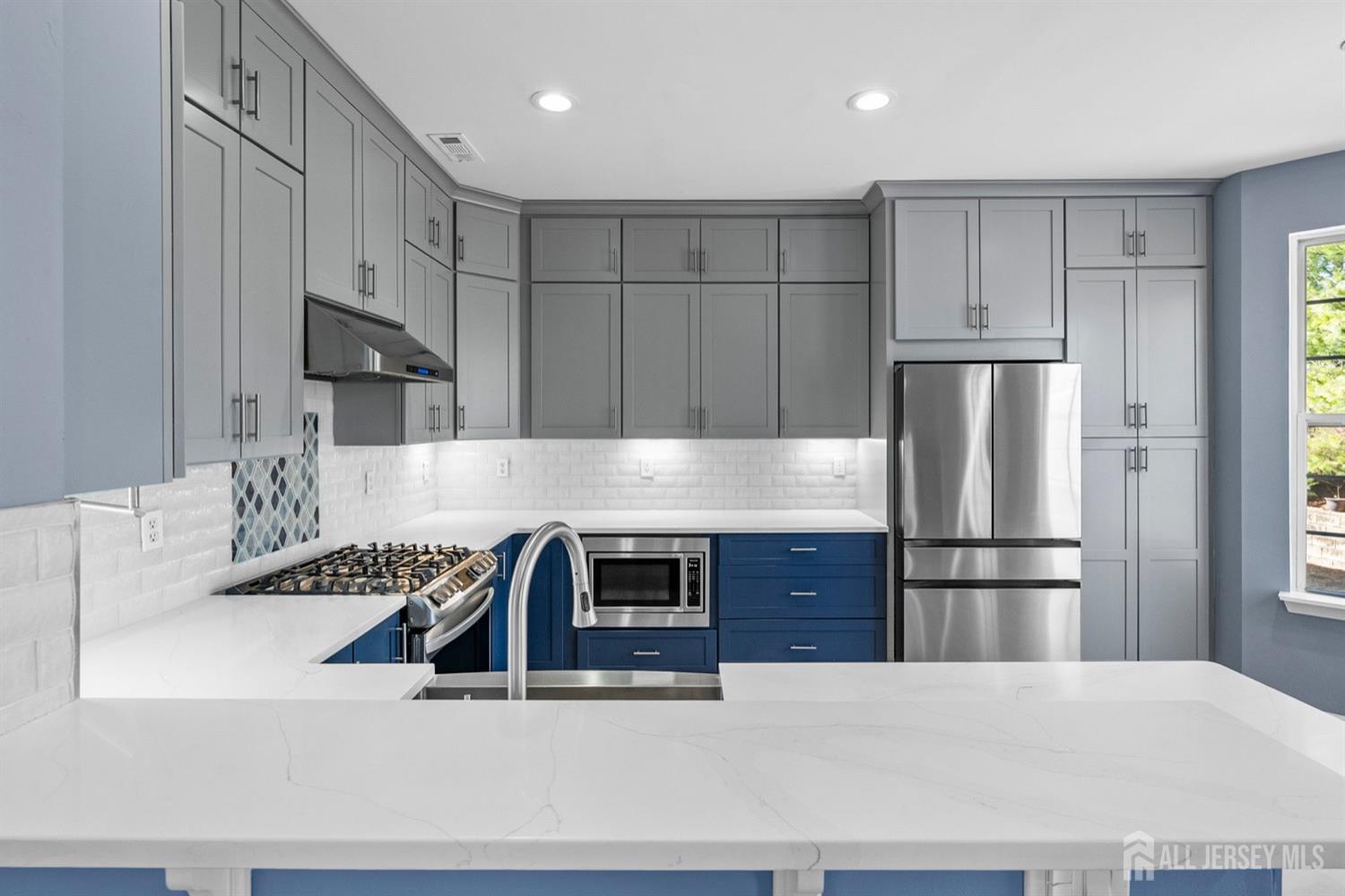 122 Overhill Drive, Sayreville, New Jersey image 14