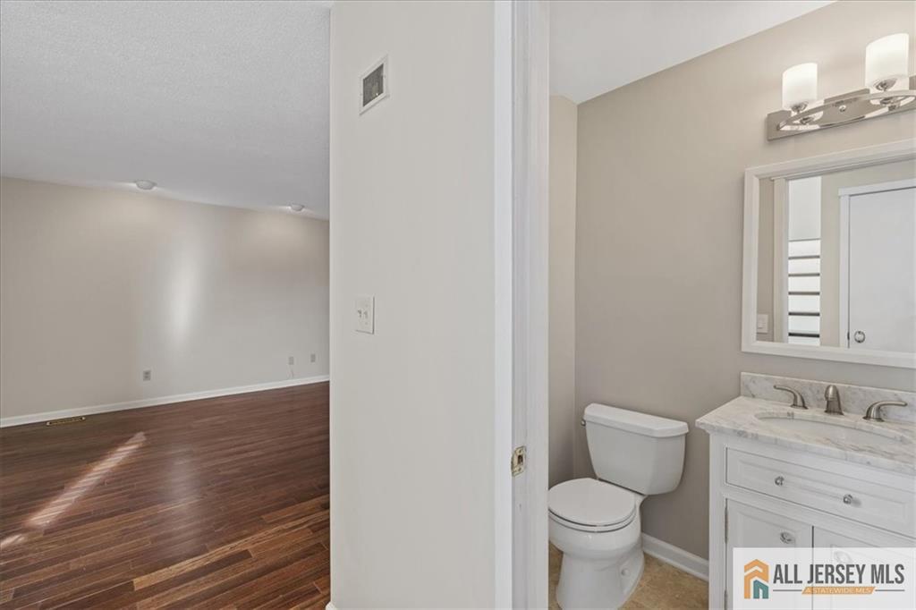 123 Sayre Drive, Plainsboro, New Jersey image 23