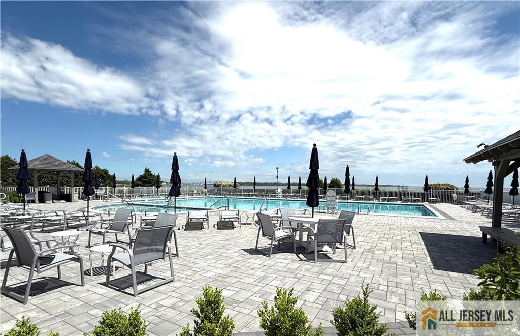 98 S Shore Drive, South Amboy, New Jersey image 29
