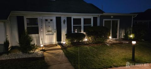 Homes For Sale - 146-B Old Nassau Road<br/> Monroe, NJ 08831