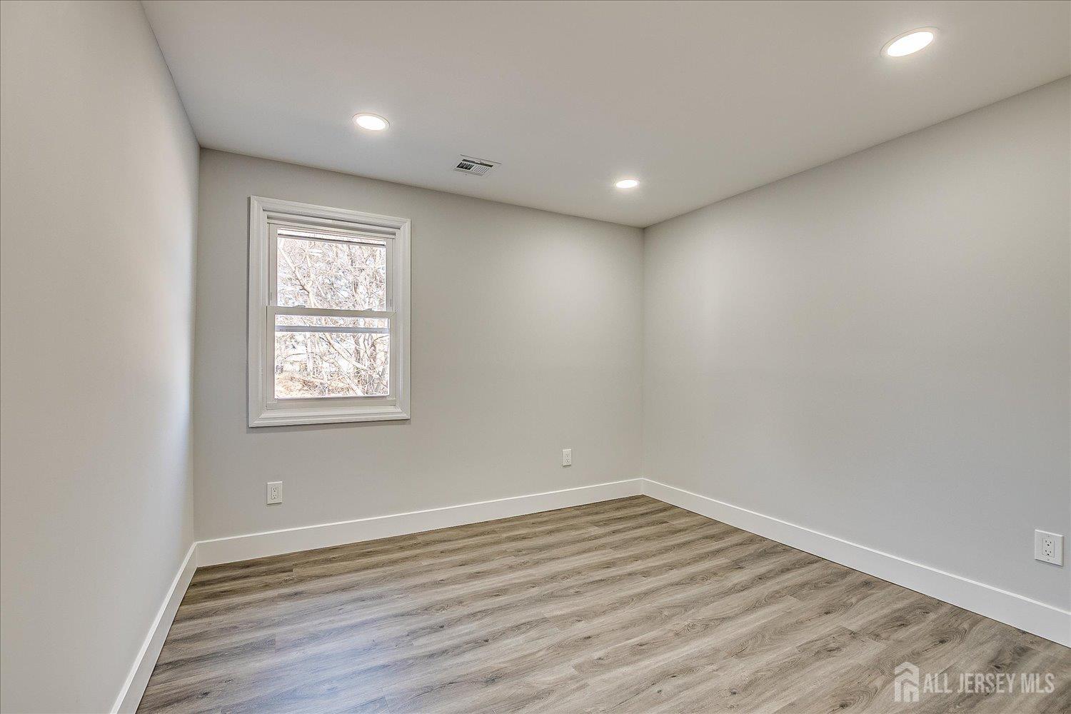 31 Smullen Street, Sayreville, New Jersey image 26
