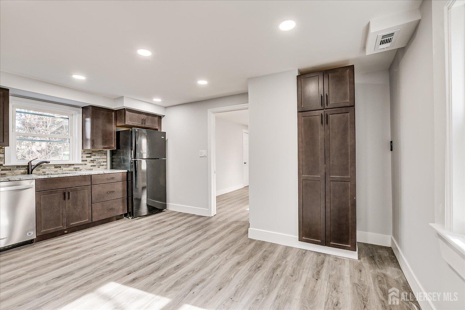 31 Smullen Street, Sayreville, New Jersey image 17