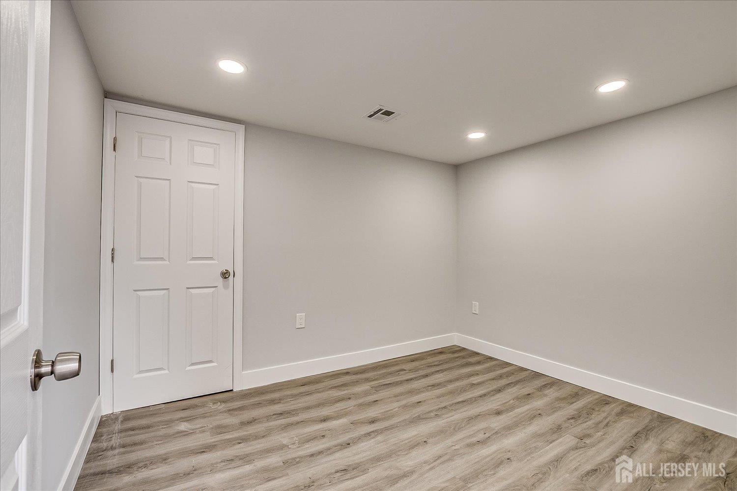 31 Smullen Street, Sayreville, New Jersey image 28