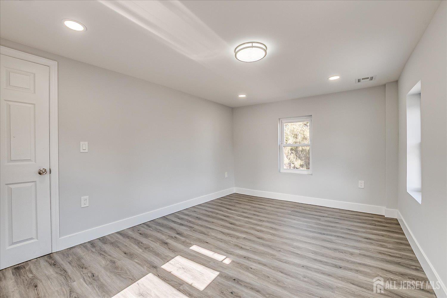 31 Smullen Street, Sayreville, New Jersey image 31