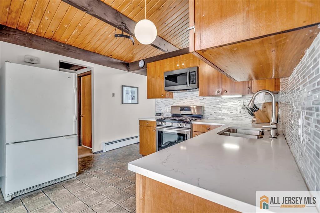 2 Snapper Avenue, South River, New Jersey image 11