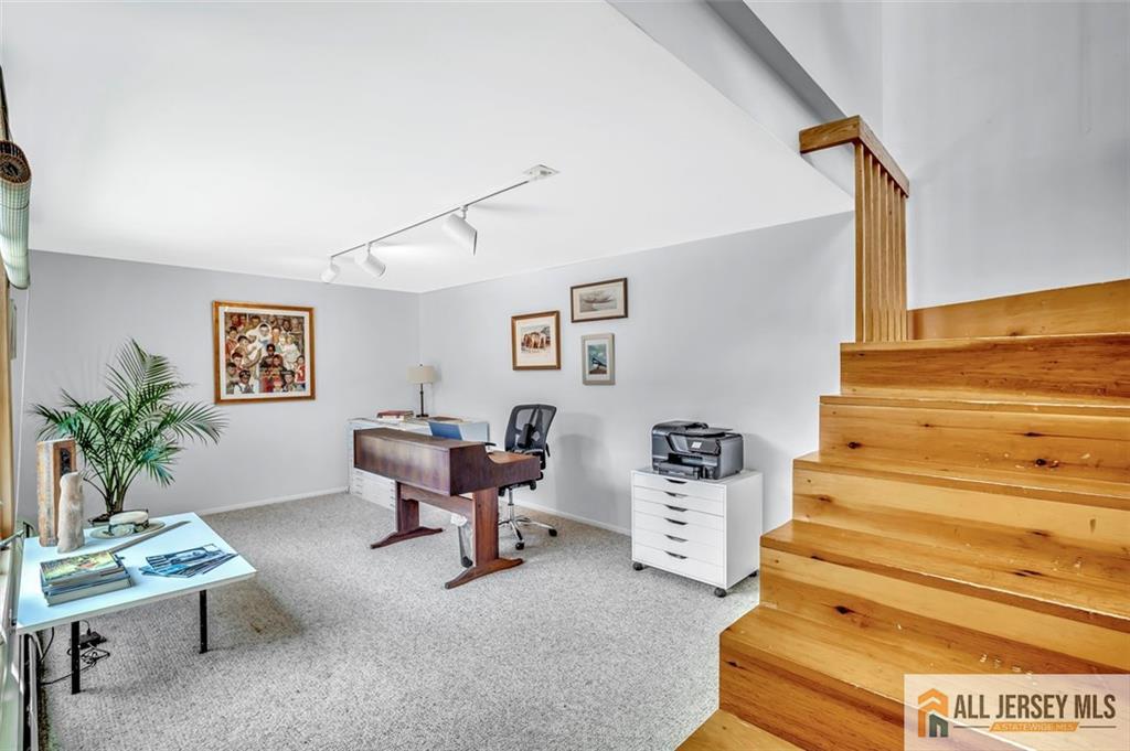 2 Snapper Avenue, South River, New Jersey image 22
